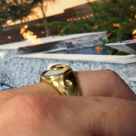 Rare Carribean Opal 14K Yellow Italian Gold Stamped Ring with Swirl - Picture 10 of 15